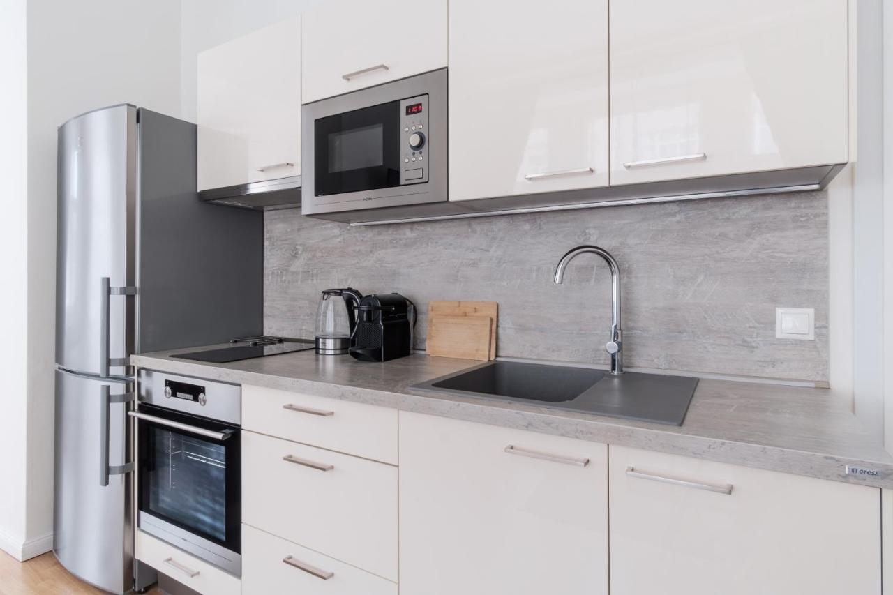 Luminous Apartment For 2 Near Wenceslas Square By Prague Days エクステリア 写真